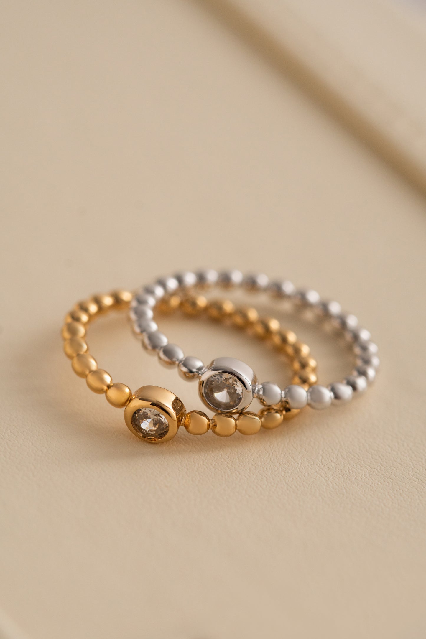 Anillo texturado
