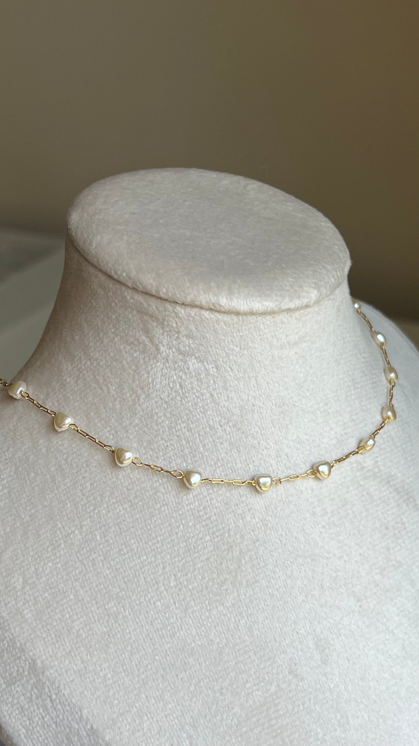 Choker perlas corazón